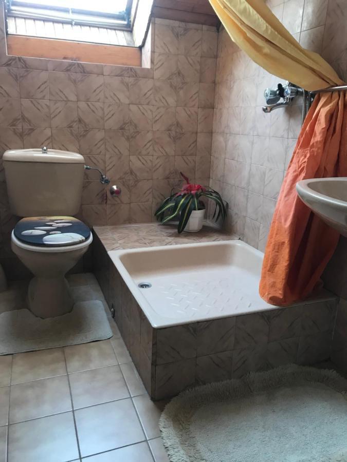 Ilona Panzio Hotell Balatonlelle Exteriör bild